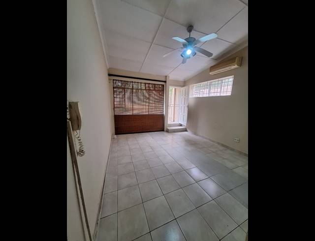 1 bed property to rent in SAVOY ESTATE